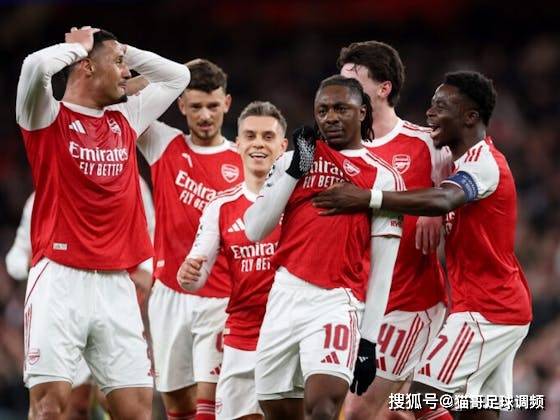 温布利折戟：艾泽的倒下，成了压垮阿森纳“四冠王”梦的最后一根稻草